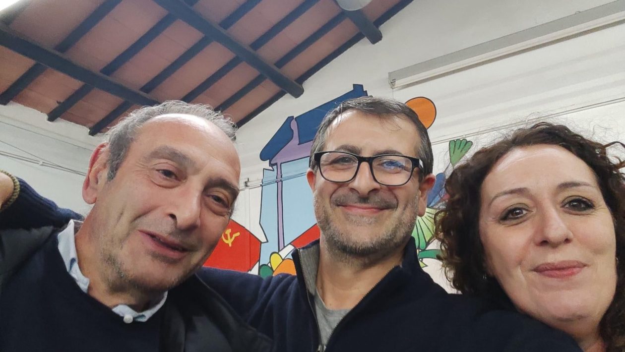 Antonio Mallamo (amministratore unico Astral) con al centro un sorridente Massimiliano Valeriani