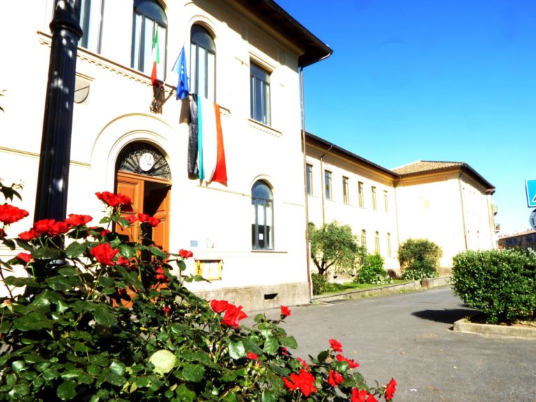 sede-centrale-piazza-marconi-vetralla-scuola-primaria-1-scaled