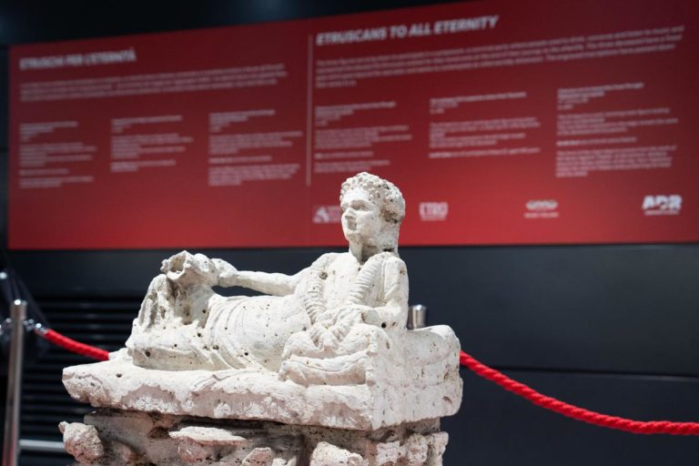 statue_etrusche_t1_arrivi_05