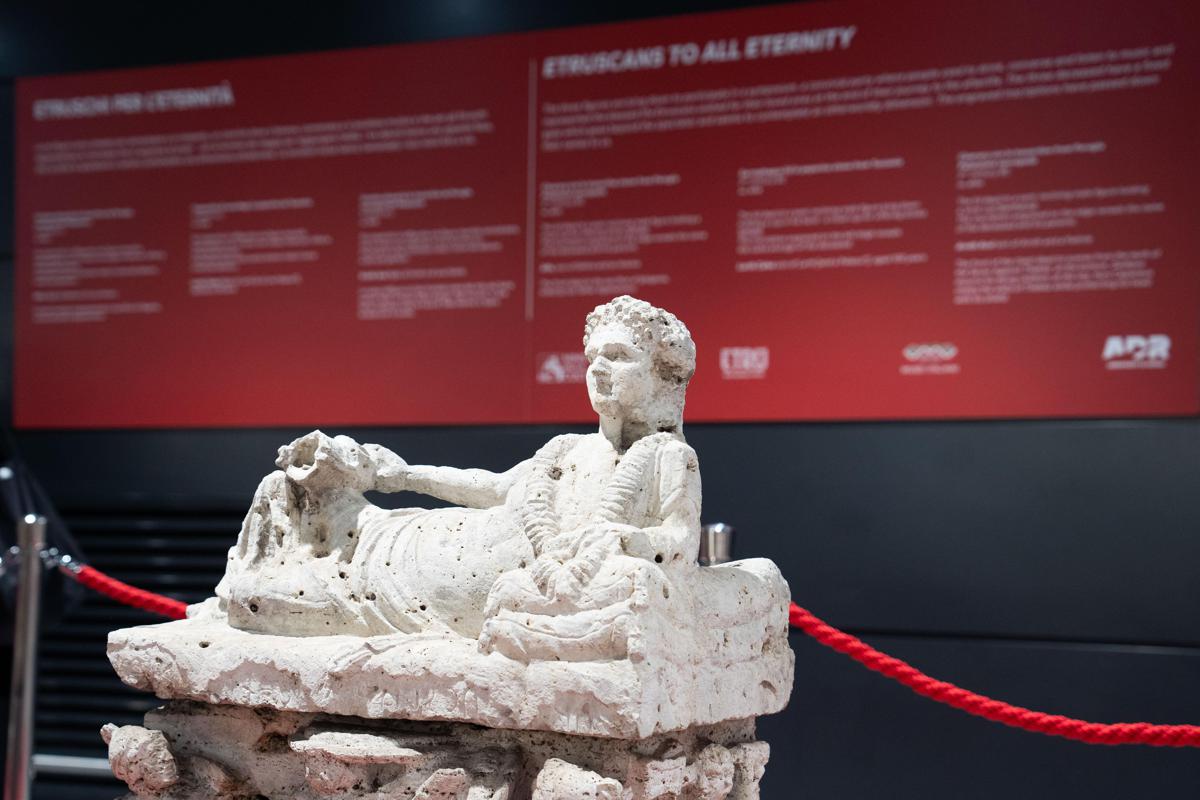 statue_etrusche_t1_arrivi_05