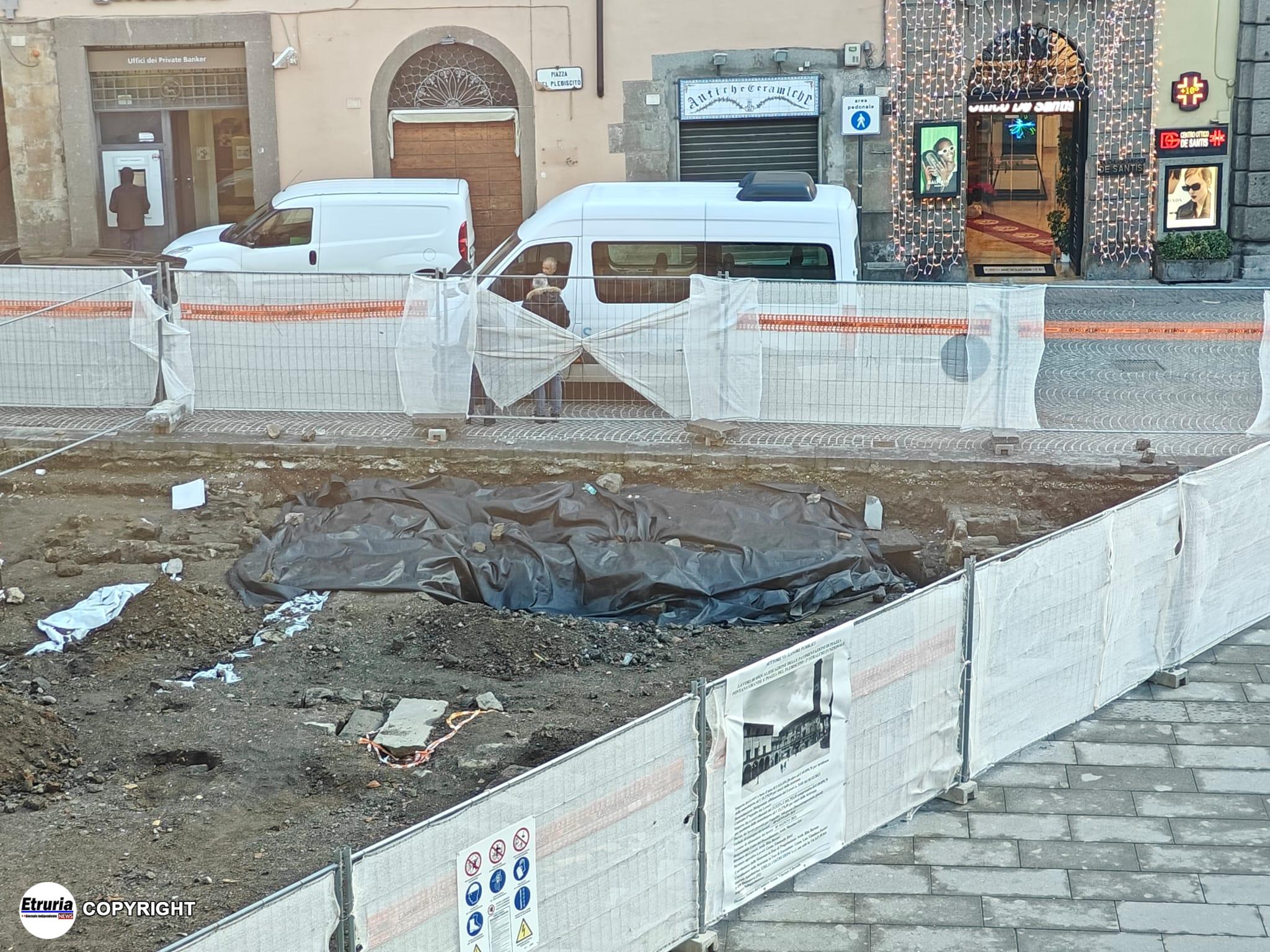 piazza del comune scavi viterbo