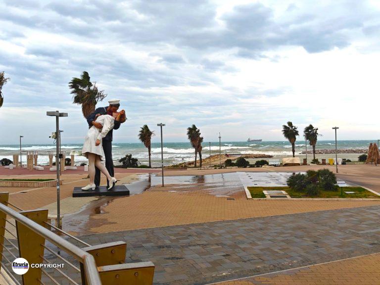 piazza della vita civitavecchia lungomare