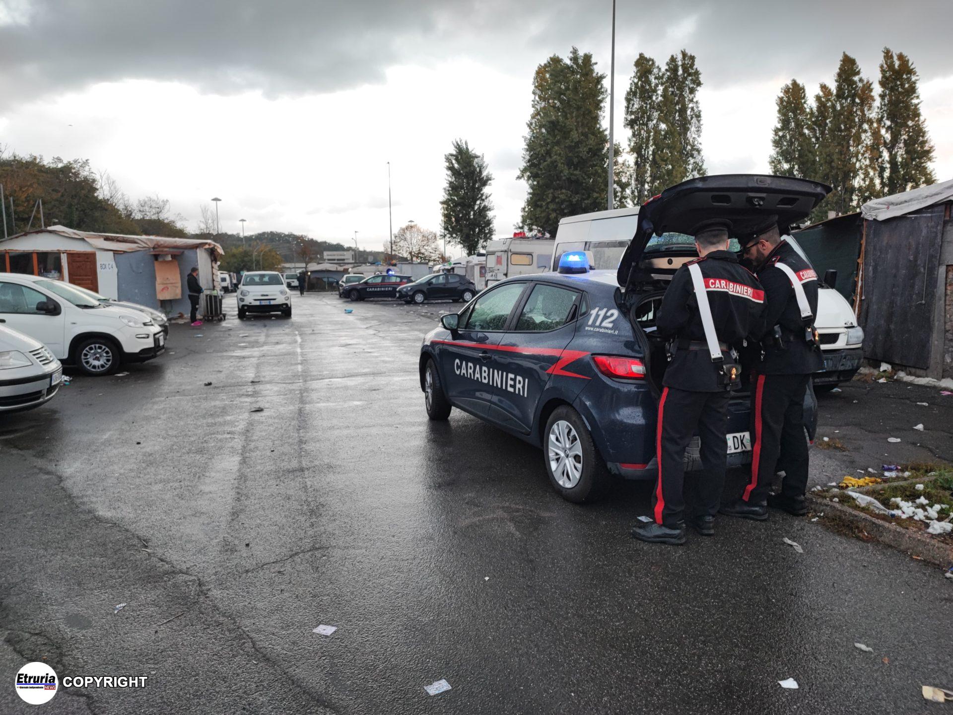 EUR - I controlli dei Carabinieri nei campi nomadi dia via Candoni e via della Vasca Navale (3)