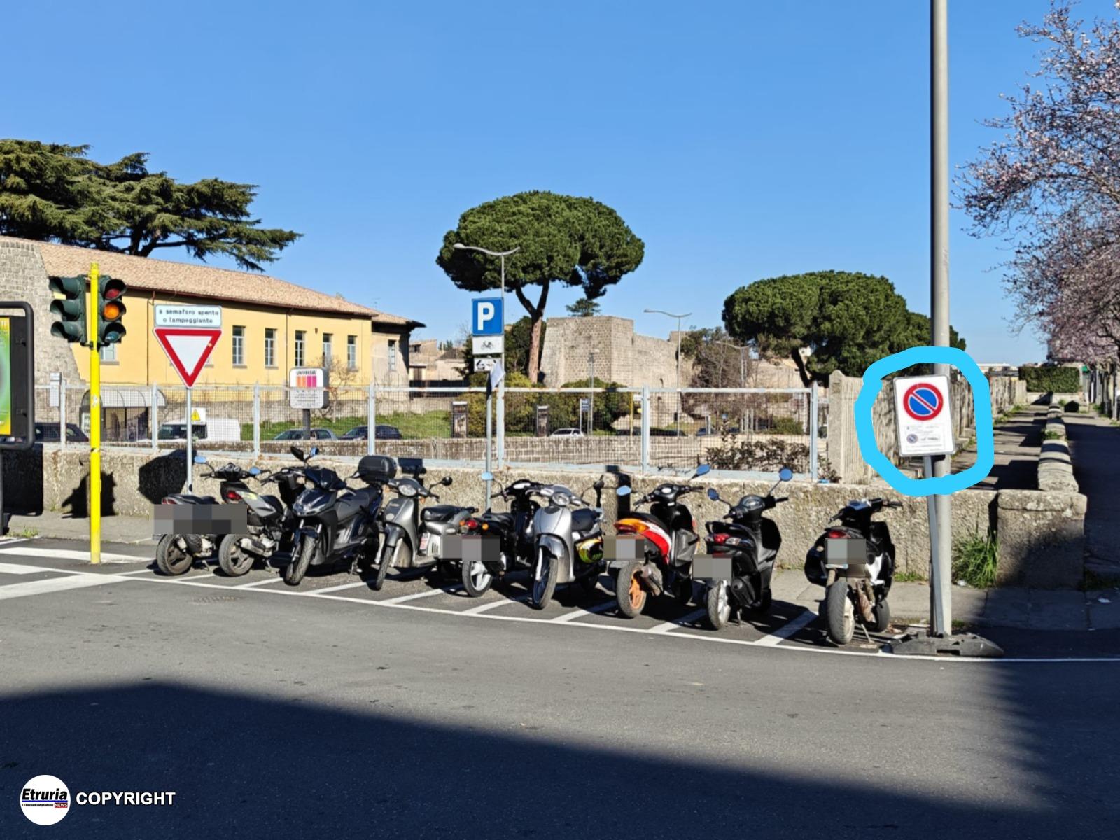 motorini divieto di sosta piazza crispi