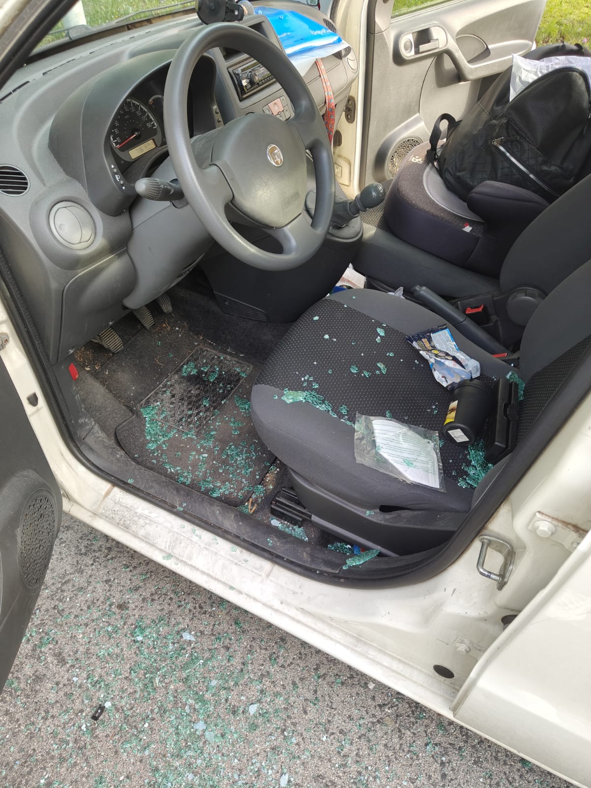 Auto vandalizzata (1)