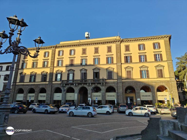 palazzo grandori piazza della rocca sede forza italia viterbo