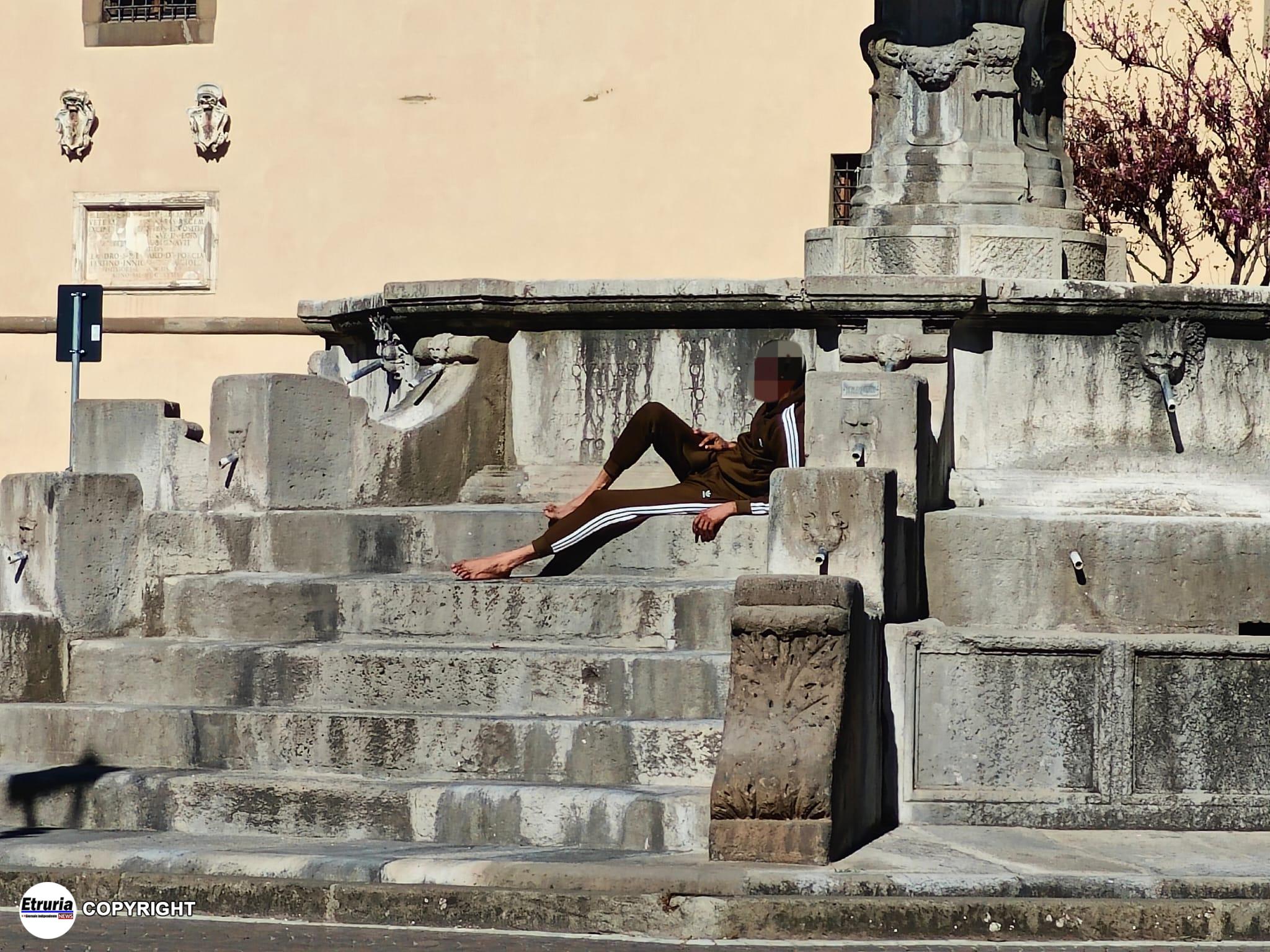 fontana piazza della rocca