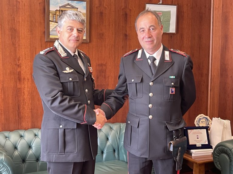 FOTO saluto