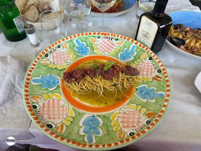 spaghetto aglio olio peperoncino tonno crudo e bottarga 2 - isola del pescatore - santa severa