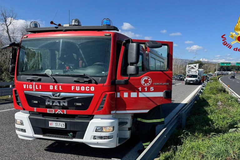 Incidente stradale A18 ME CT (1) copia