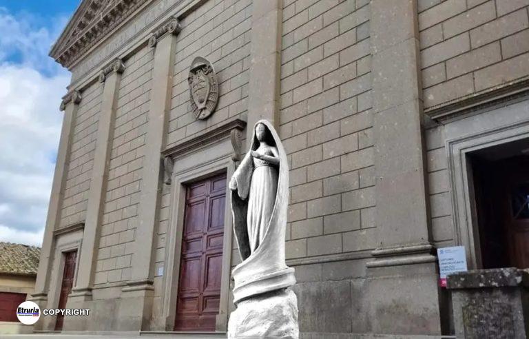 statua santa rosa