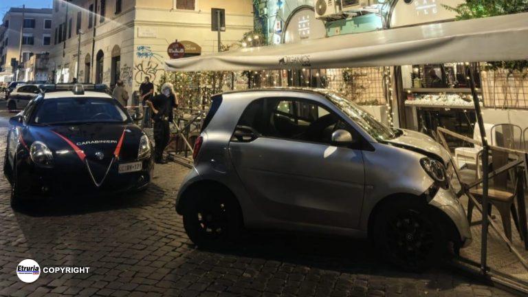 PIAZZA DANTE - I Carabinieri intervenuti (3)