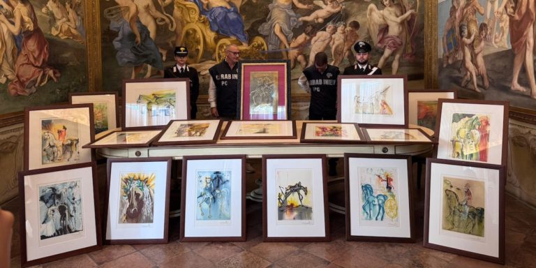 Sequestrate 21 opere ritenute false a mostra su DalÏ