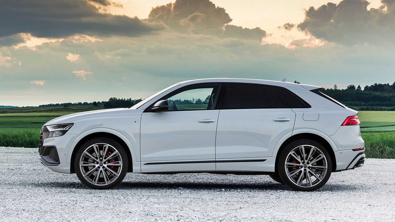 Audi-Q8-ibrida-plug-in-6
