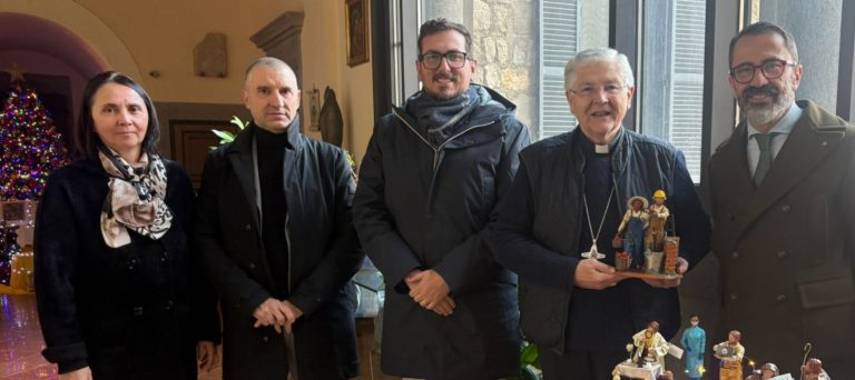 Consegna statuina presepe 2025__ (6)