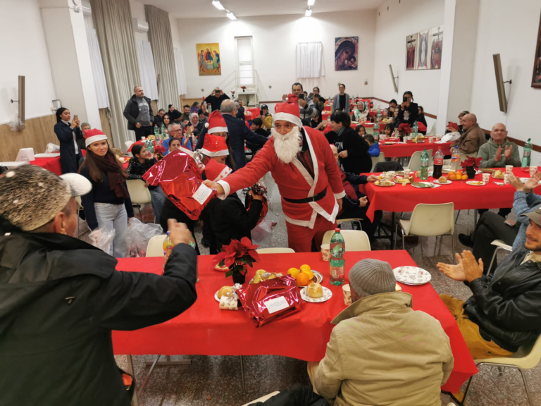 Italia_Civitavecchia_salaCattedrale_pranzodinatale2_Natale2025