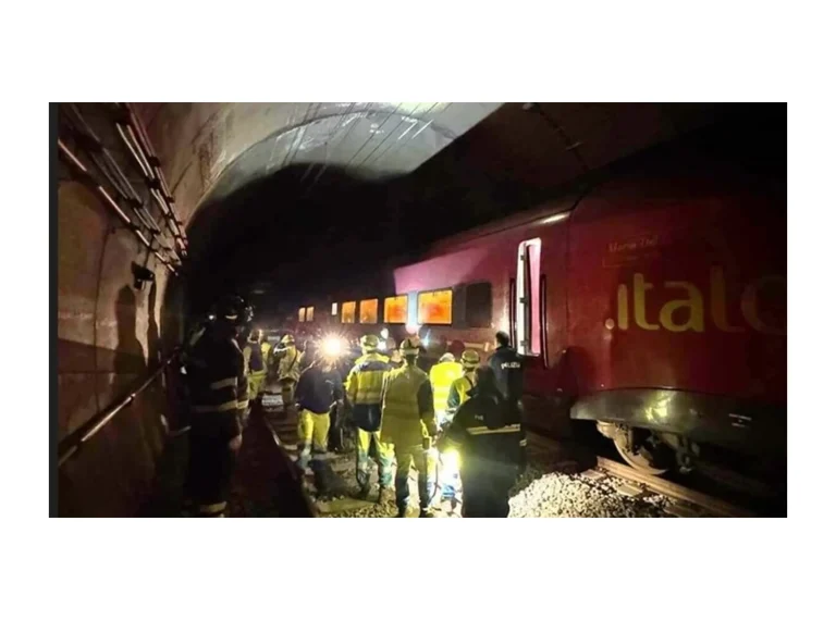 Treno-bloccato-a-Orte