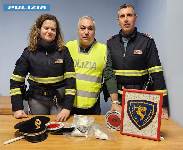 foto comunicato stampa del 10 gennaio - sequestro cocaina