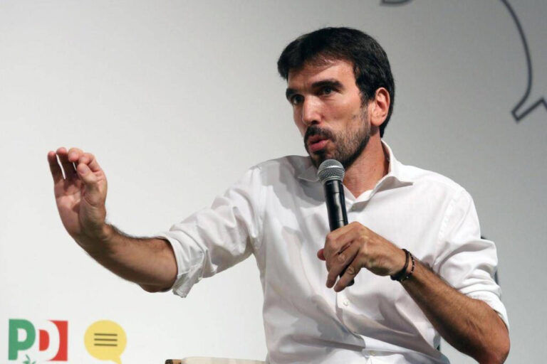 MAURIZIO MARTINA
