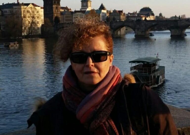 emilia follonica