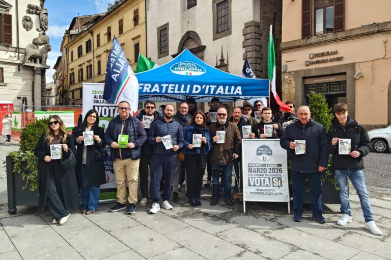 gazebo sì fratelli d'italia viterbo