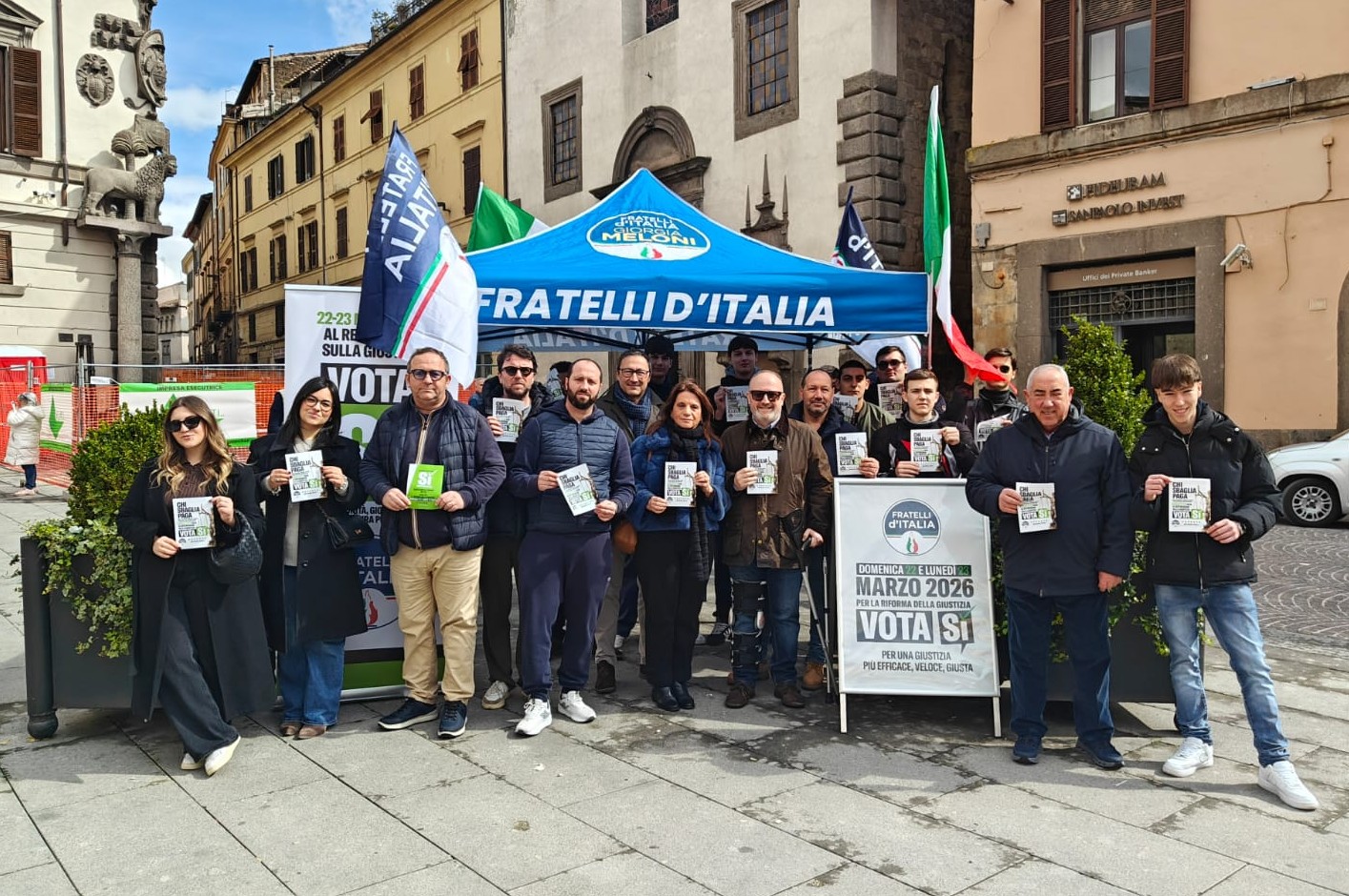 gazebo sì fratelli d'italia viterbo