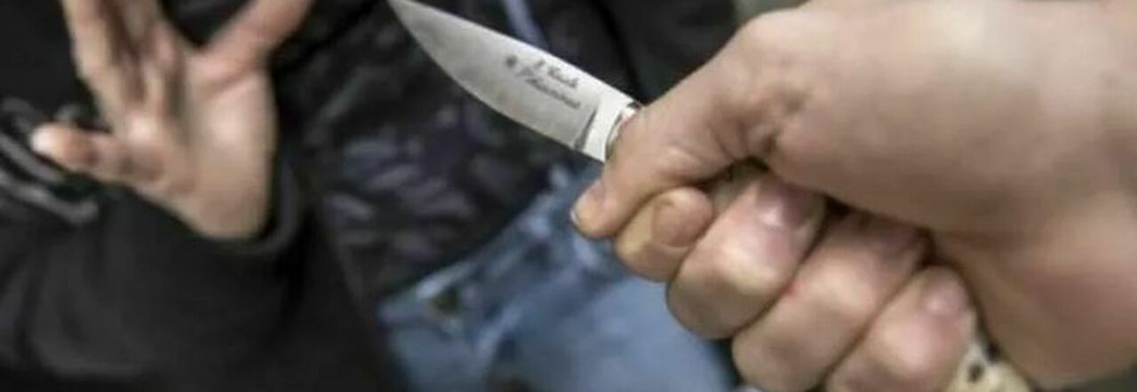 coltello aggressione
