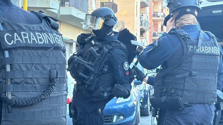 OSTIA - Le attività in corso dei Carabinieri (1)