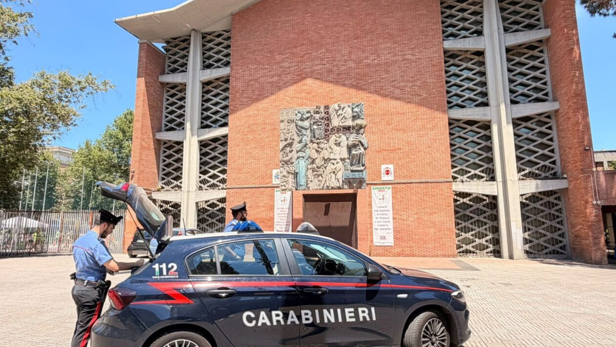 CASILINA I Carabinieri di Torpignattara intervenuti presso la chiesa