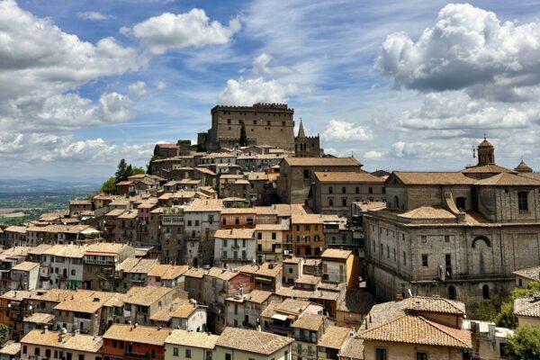 Castello Orsini Soriano nel Cimino.jpg