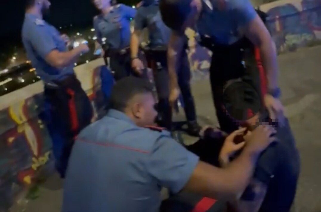 PROVINCIALE I Carabinieri intervenuti sul Ponte Garibaldi 2