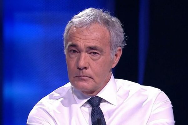 massimo giletti camicia bianca