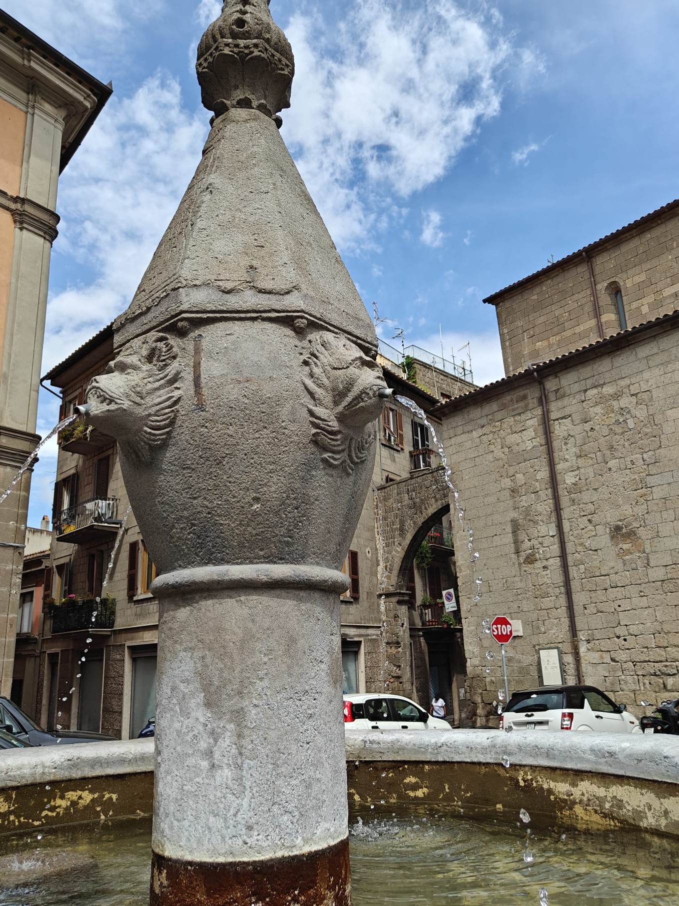 piazza dante 2