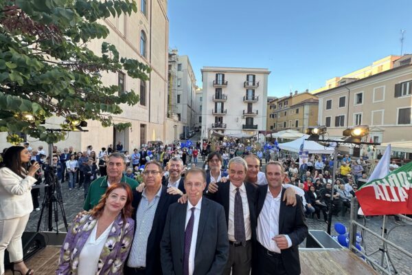 tutti col pd