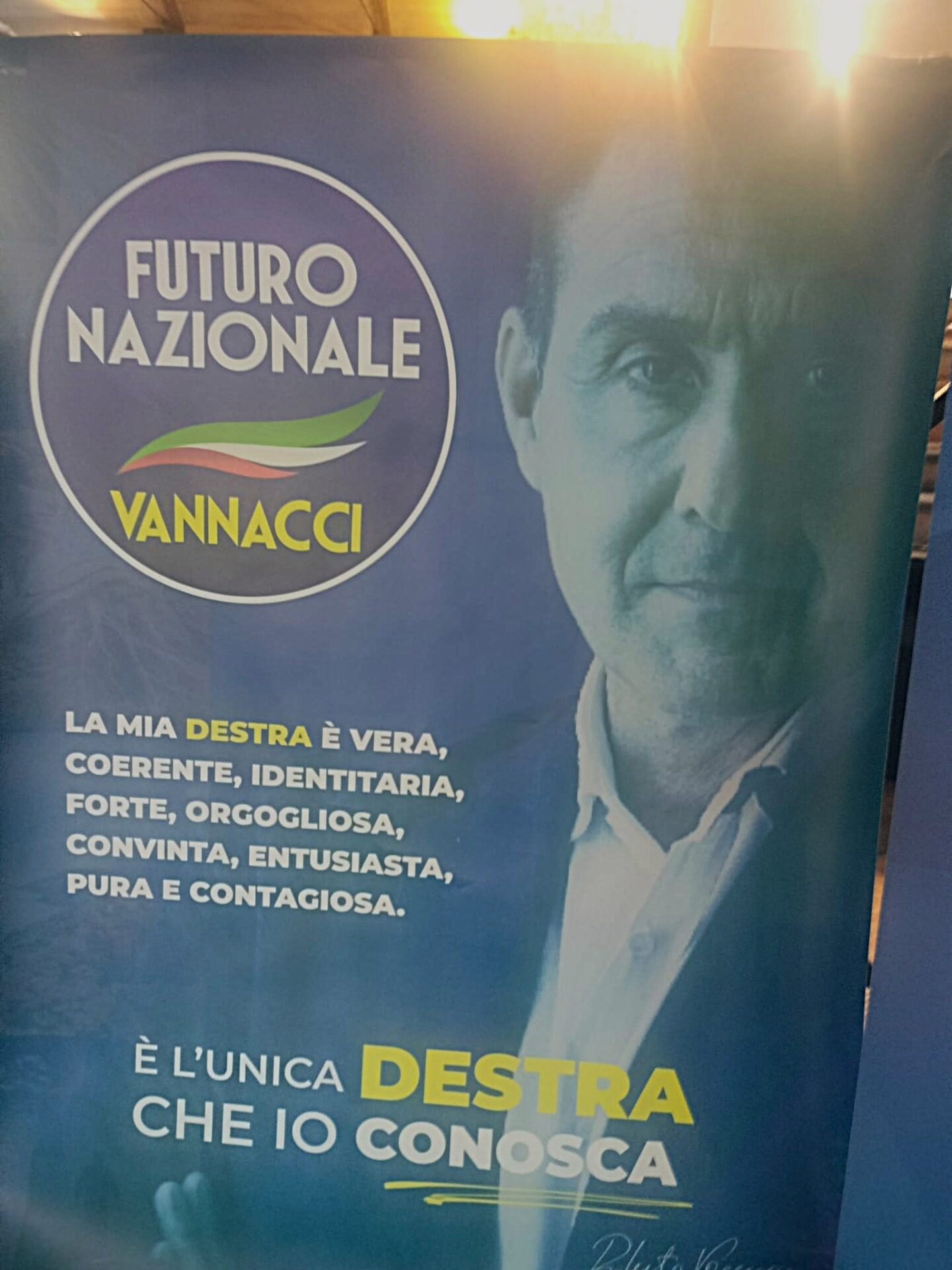 Viterbo - Nasce il comitato per Vannacci: "Riporteremo la destra sulla retta via" 2 vanacci