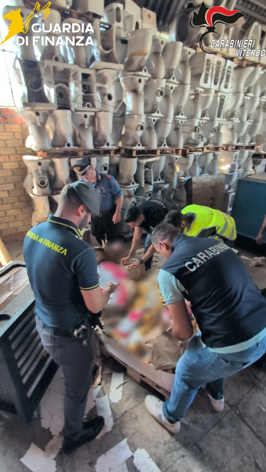 Civita Castellana - Scovata fabbrica clandestina di sigarette: sequestrati 2,5 milioni di euro di tabacco (FOTO) 3 2