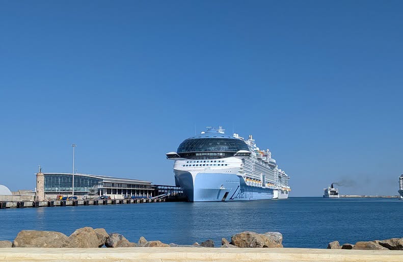 Civitavecchia - Arriva la "Legend of the Seas": oltre 9.000 crocieristi in 48 ore (FOTO) 6 735981668 1563804571765160 2736824972988068135 n.png