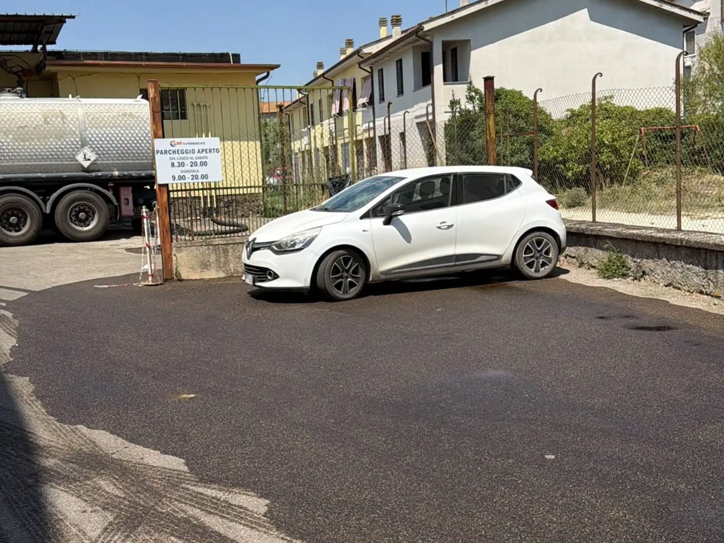 Tuscania - Sversamento di gasolio nel centro abitato, carburante finisce nella rete fognaria (FOTO) 3 758780204 1218328700436506 9073043419270811768 n.png