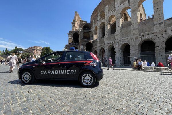 CENTRO I Controlli tra Colosseo e Largo Agnesi 1