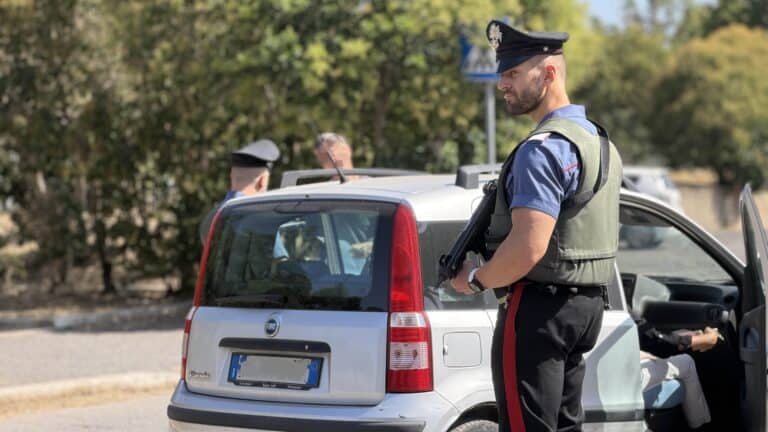 FRASCATI - OCC estorsione aggravata e incendio aggravato (2)