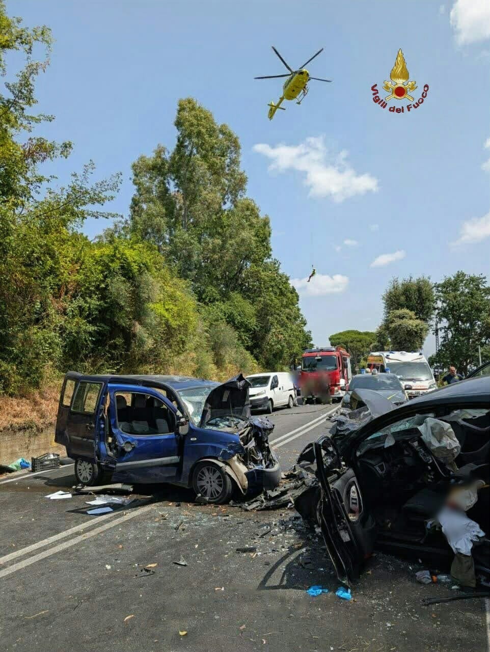Schianto mortale sull'Appia: un uomo perde la vita, due feriti gravissimi e strada chiusa (FOTO) 2 WhatsApp Image 2026 07 20 at 15.19.25