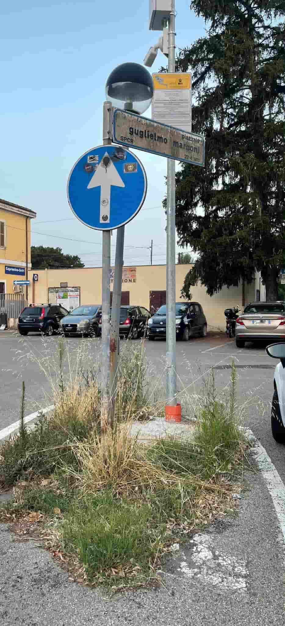 Degrado alla stazione di Capranica-Sutri, l'opposizione chiede un'intervento urgente 1 freecompress piazzale guglielmo marconi capranica stazione