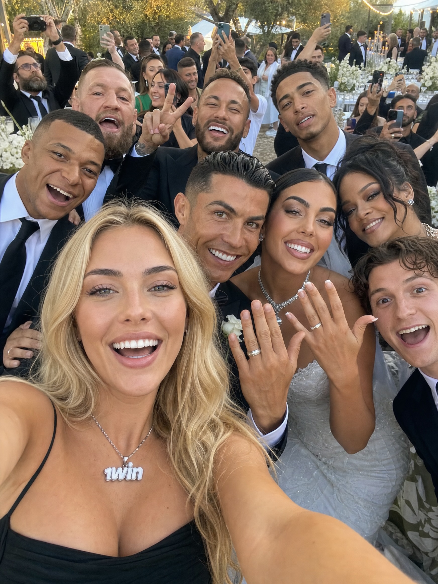 Cristiano Ronaldo e Georgina Rodríguez si sono sposati in Portogallo (FOTO ESCLUSIVE) 6 SnapInsta.to 766675103 17891553063664495 9043682624969533385 n