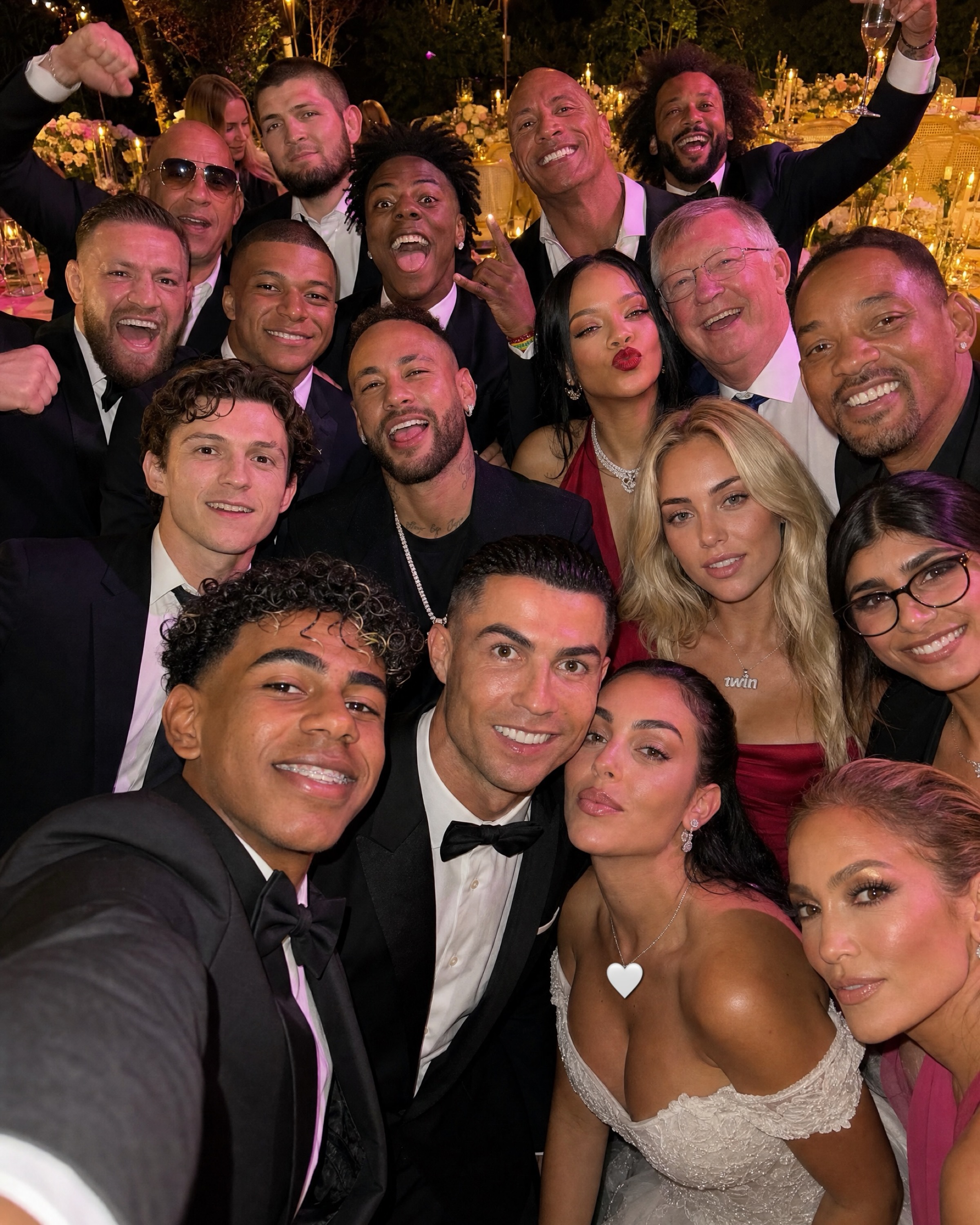 Cristiano Ronaldo e Georgina Rodríguez si sono sposati in Portogallo (FOTO ESCLUSIVE) 3 SnapInsta.to 771796066 17892516525664495 1709202595620091735 n