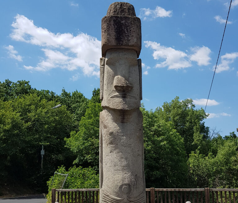 VITORCHIANO_MOAI