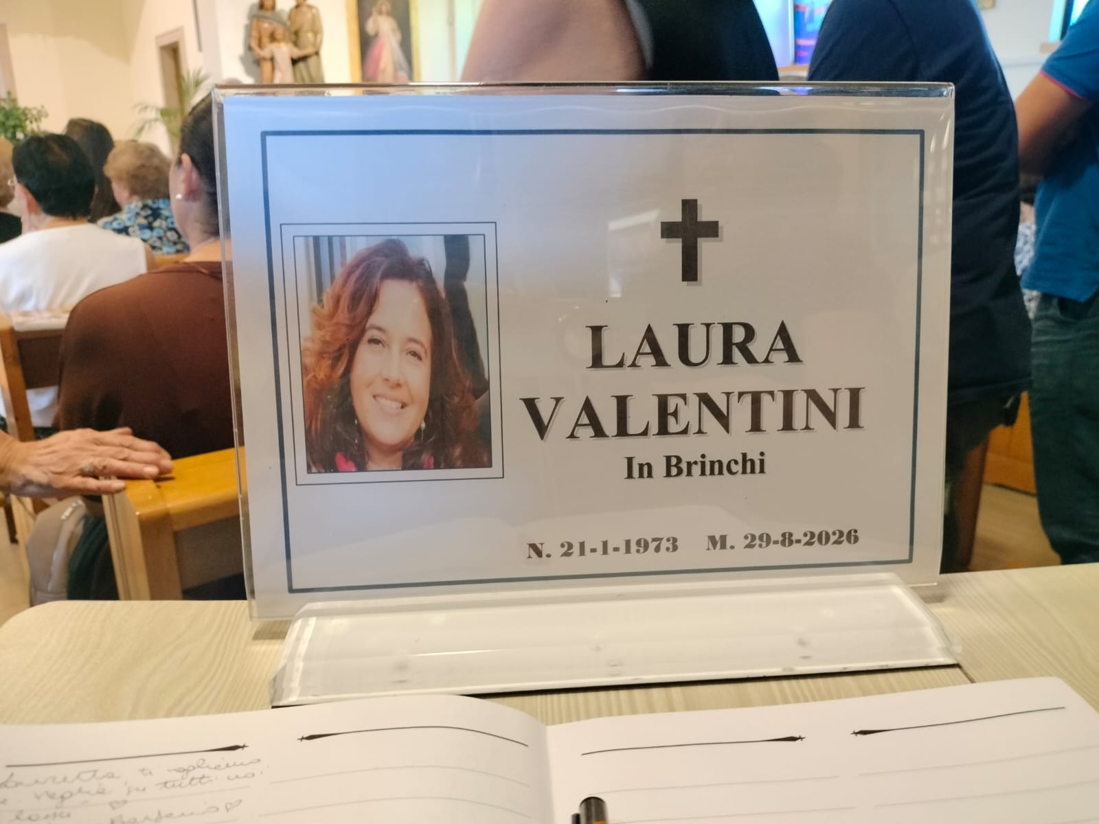 I funerali di Laura Valentini nella chiesa del Sacro Cuore di Viterbo