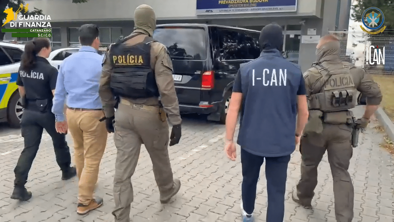 arresto fiumicino