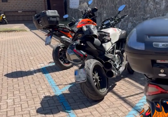parcheggio moto a pagamento