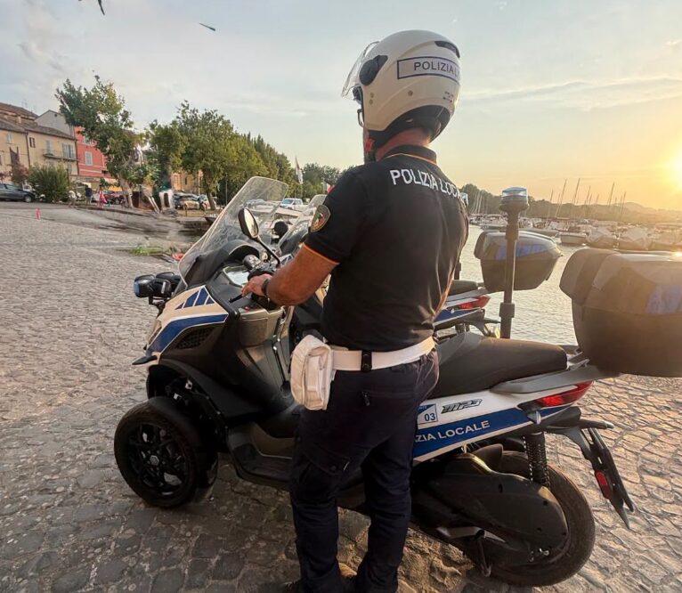 polizia locale capodimonte