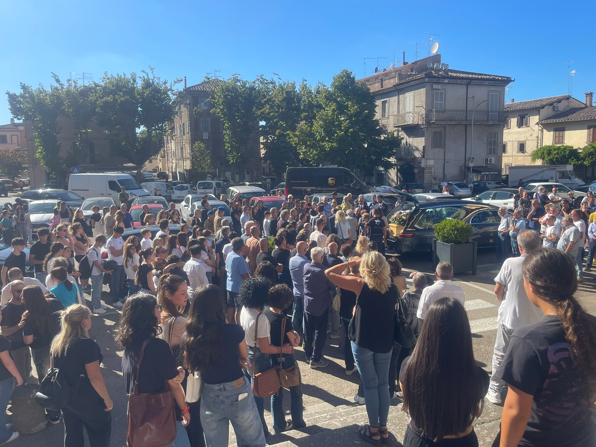 Viterbo ha dato l'ultimo saluto al Prof. De Falco: "Lui era la scuola, vivrà sempre tra noi" (VIDEO) 4 3ec3d07a 2345 4eb5 8e8b 71fef5343c3e